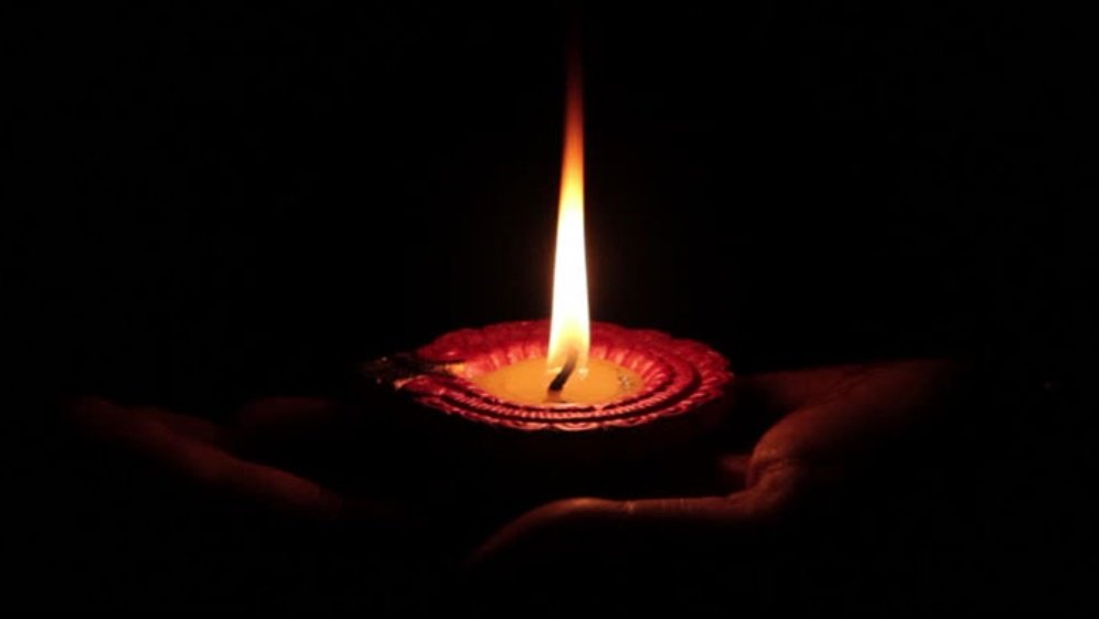 idesibanda's tweet photo. Light the Diya of knowledge and eradicate darkness to empower everyone 🙏 #HappyDipawali https://t.co/CMuriSxtCw