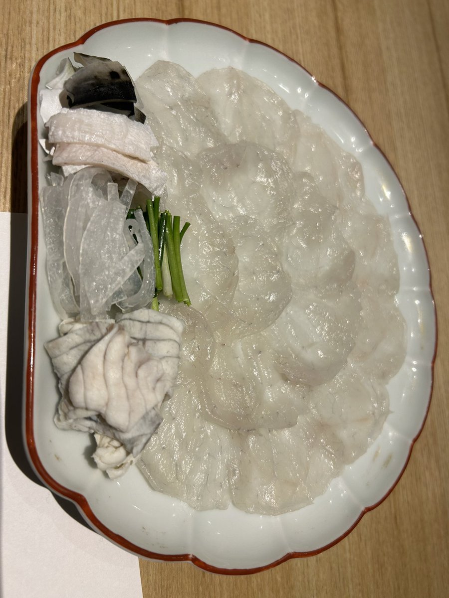 tomodevon's tweet image. 河豚たべるなら”味処 いづみ”