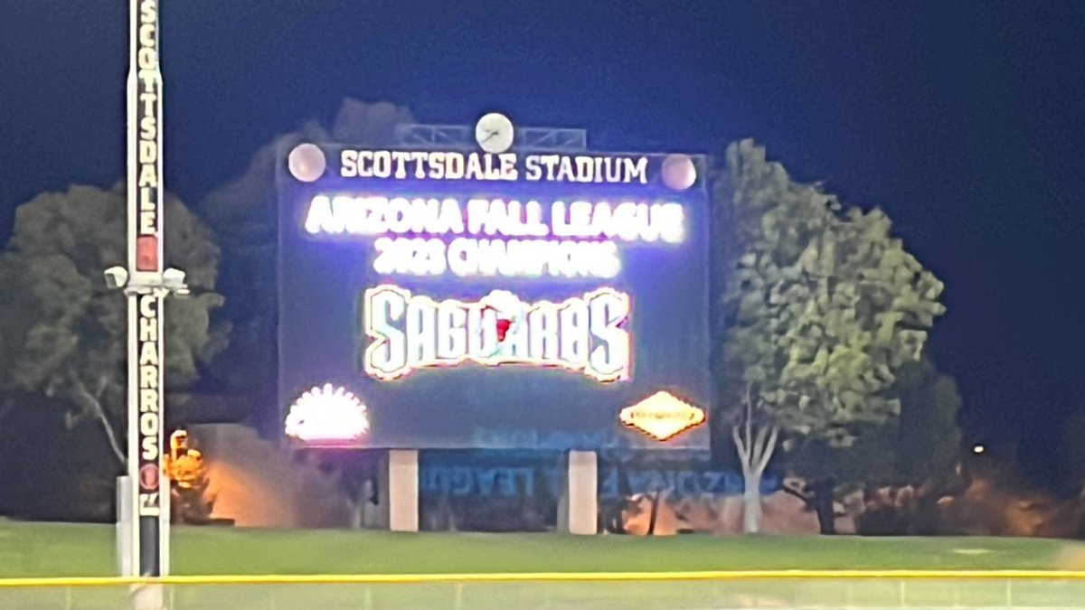 SaguarosAZFall's tweet photo. https://t.co/XDDRjdX9tn