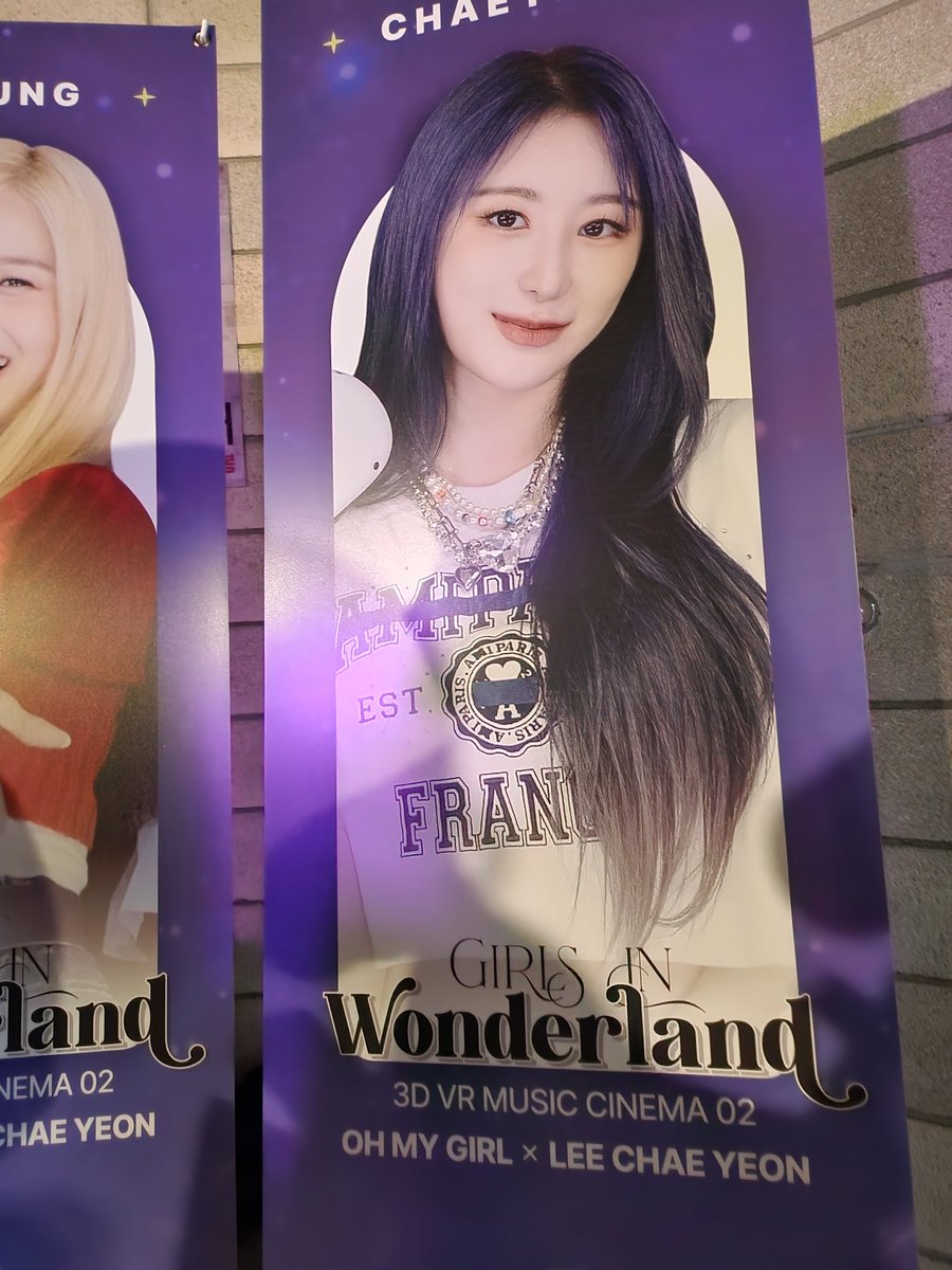JIN_chaerish's tweet image. #VENTAX #걸스인원더랜드 #kpopvr
2023.11.04 후기🍒
인생 첫 VR 경험이 채연이와 함께라서 너무 좋았고 눈앞에 있는것처럼 느껴져서 손을 뻗을뻔했지만 꾹 참았던❤️(최고)
3D/4D 영화는 멀미나서 걱정했는데 전혀 그런것 없었고 짧아서 아쉬웠어요ㅠ 다음번에 렛츠댄스랑 CAVE까지 다시 해주세요🤙🫶