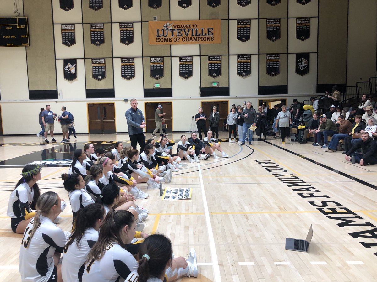 Champions!! 🏆 ATTAWAY ⁦@PLUVolleyball⁩ - Well earned, but more to come! Can’t wait to watch you rep the @GoLutes on the national stage! 💛🏐🖤 #Luteville #NorthwestConference #1