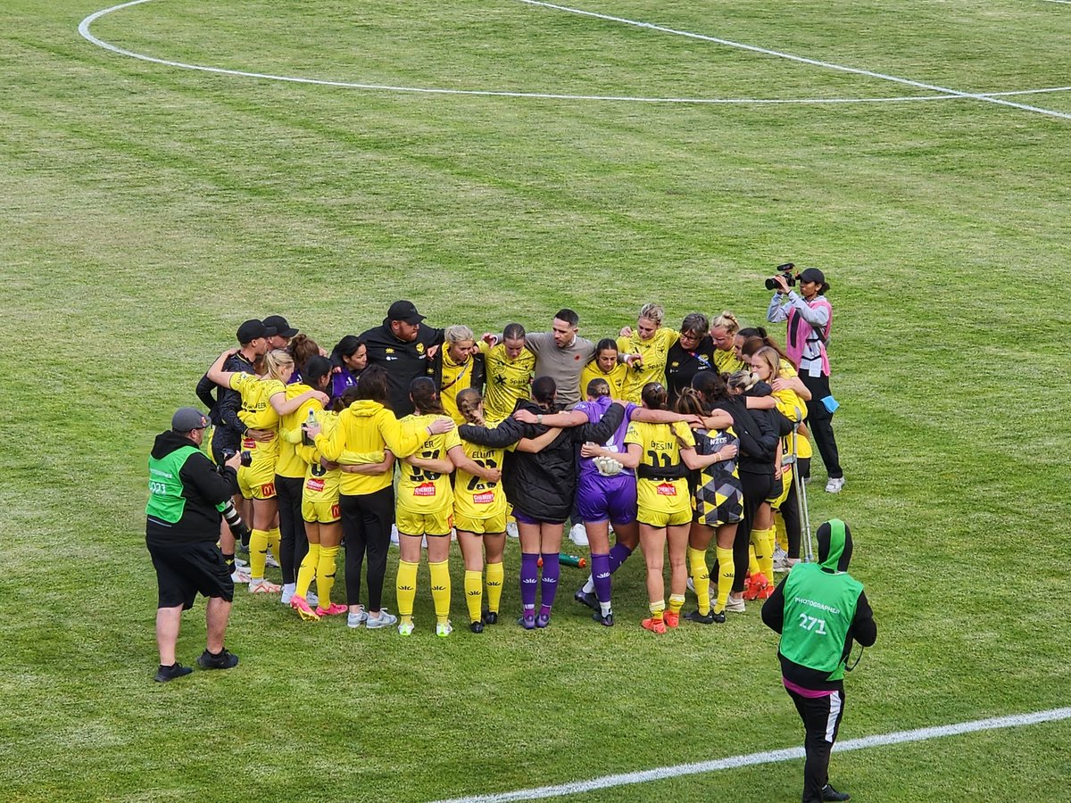 Winner, winner. Chicken dinner #WELvWUN