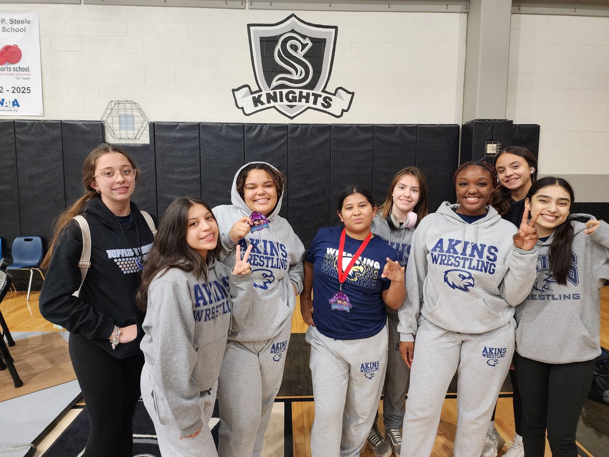 Congratulations to the Lady Eagles for medaling at the 2023 Lady Knight Invitational 2nd-Lily Anchando 2nd-Kaylee Green 4th-Ximena Hernandez #WingsUp