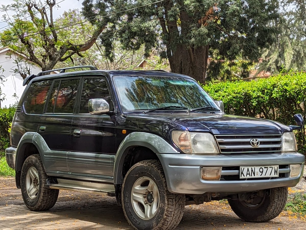 BigJs_Motors's tweet image. Its Sunday, and we out here at #CarBazaar with mad stock, budget friendly usisahau! Hit us up 0755221221/0796944559 get you sorted!!