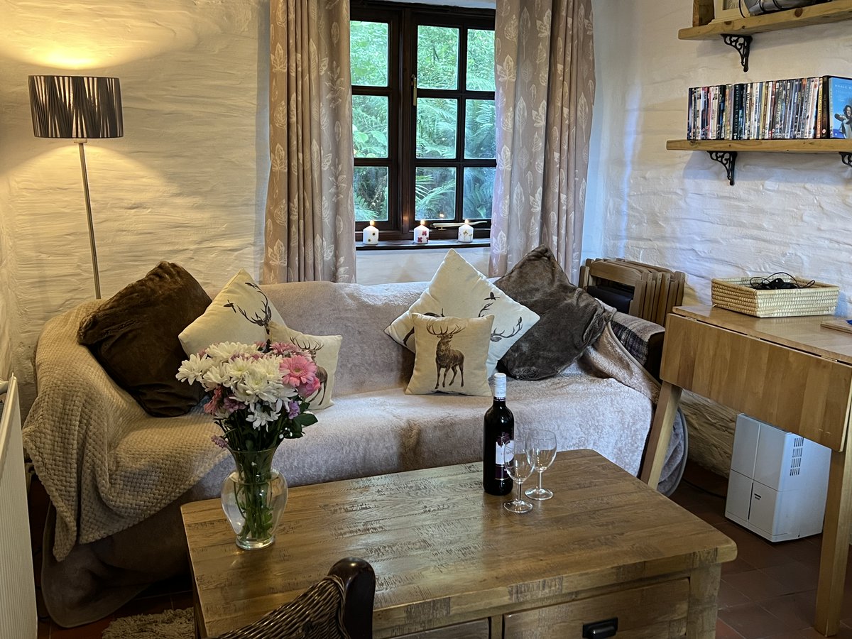 WildlifeTrustSWWales 🦡🐬 (@wtsww) on Twitter photo Your winter escape awaits at Oak Tree Cottage!
Nestled in the heart of our beautiful Teifi Marshes Nature Reserve, our cosy self-catering cottage is the perfect place for a wild winter getaway. 
👉Find out more and book your stay: welshwildlife.org/visit/welsh-wi… Your winter escape awaits at Oak Tree Cottage!
Nestled in the heart of our beautiful Teifi Marshes Nature Reserve, our cosy self-catering cottage is the perfect place for a wild winter getaway. 
👉Find out more and book your stay: welshwildlife.org/visit/welsh-wi…