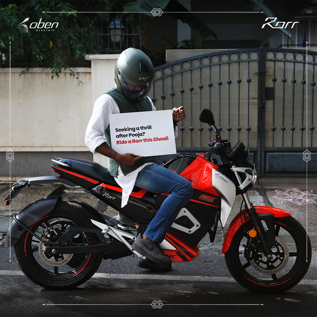 ObenElectric's tweet photo. We're celebrating new beginnings in a new way! #HappyDiwali to everyone who loves the thrill.
#ReserveARorr this Diwali. Visit https://t.co/D7EIObyYWK
#ObenElectric #TheEVLifeStyle #RideWithRorr https://t.co/JW8bllfS4o