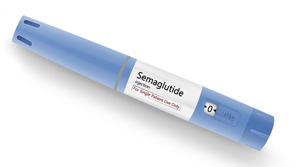 docxusofficial's tweet photo. 𝐒𝐞𝐦𝐚𝐠𝐥𝐮𝐭𝐢𝐝𝐞 Shines for CV Protection in 𝐍𝐨𝐧-𝐃𝐢𝐚𝐛𝐞𝐭𝐢𝐜𝐬 : #SELECT Trial

Results from the SELECT trial presented at the #AHA23 suggest 𝐬𝐞𝐦𝐚𝐠𝐥𝐮𝐭𝐢𝐝𝐞 can reduce 𝐜𝐚𝐫𝐝𝐢𝐨𝐯𝐚𝐬𝐜𝐮𝐥𝐚𝐫 𝐞𝐯𝐞𝐧𝐭𝐬 and 𝐦𝐨𝐫𝐭𝐚𝐥𝐢𝐭𝐲. 

The trial included adults with 𝐜𝐚𝐫𝐝𝐢𝐨𝐯𝐚𝐬𝐜𝐮𝐥𝐚𝐫 𝐝𝐢𝐬𝐞𝐚𝐬𝐞 (𝐂𝐕𝐃) plus 𝐨𝐯𝐞𝐫𝐰𝐞𝐢𝐠𝐡𝐭/𝐨𝐛𝐞𝐬𝐢𝐭𝐲 but 𝐰𝐢𝐭𝐡𝐨𝐮𝐭 𝐝𝐢𝐚𝐛𝐞𝐭𝐞𝐬. 

Those receiving semaglutide 𝟐.𝟒𝐦𝐠/𝐰𝐞𝐞𝐤 𝐯𝐬 𝐩𝐥𝐚𝐜𝐞𝐛𝐨 had a:

- 𝟐𝟎%  reduction in major adverse cardiovascular events (𝐌𝐀𝐂𝐄)

- 𝟏𝟖% reduction in heart failure (𝐇𝐅) hospitalizations  

- 𝟏𝟗% reduction in all-cause 𝐦𝐨𝐫𝐭𝐚𝐥𝐢𝐭𝐲

These benefits were in addition to standard CVD care. 

The MACE reduction occurred 𝐜𝐨𝐧𝐬𝐢𝐬𝐭𝐞𝐧𝐭𝐥𝐲 across subgroups.

Semaglutide also led to a 𝟗% 𝐛𝐨𝐝𝐲 𝐰��𝐢𝐠𝐡𝐭 𝐫𝐞𝐝𝐮𝐜𝐭𝐢𝐨𝐧, 𝐥𝐨𝐰𝐞𝐫𝐞𝐝 𝐛𝐥𝐨𝐨𝐝 𝐩𝐫𝐞𝐬𝐬𝐮𝐫𝐞 𝐚𝐧𝐝 𝐂𝐑𝐏, 𝐫𝐞𝐝𝐮𝐜𝐞𝐝 𝐭𝐫𝐢𝐠𝐥𝐲𝐜𝐞𝐫𝐢𝐝𝐞𝐬, 𝐚𝐧𝐝 𝐝𝐞𝐜𝐫𝐞𝐚𝐬𝐞𝐝 𝐩𝐫𝐨𝐠𝐫𝐞𝐬𝐬𝐢𝐨𝐧 𝐭𝐨 𝐝𝐢𝐚𝐛𝐞𝐭𝐞𝐬 𝐨𝐫 𝐩𝐫𝐞𝐝𝐢𝐚𝐛𝐞𝐭𝐞𝐬.

The #SELECT trial findings position once-weekly semaglutide as a 𝐩𝐨𝐭𝐞𝐧𝐭𝐢𝐚𝐥 𝐠𝐚𝐦𝐞-𝐜𝐡𝐚𝐧𝐠𝐢𝐧𝐠 treatment for cardiovascular risk reduction in high-risk patients without diabetes. 

#MedTwitter #AHA23
