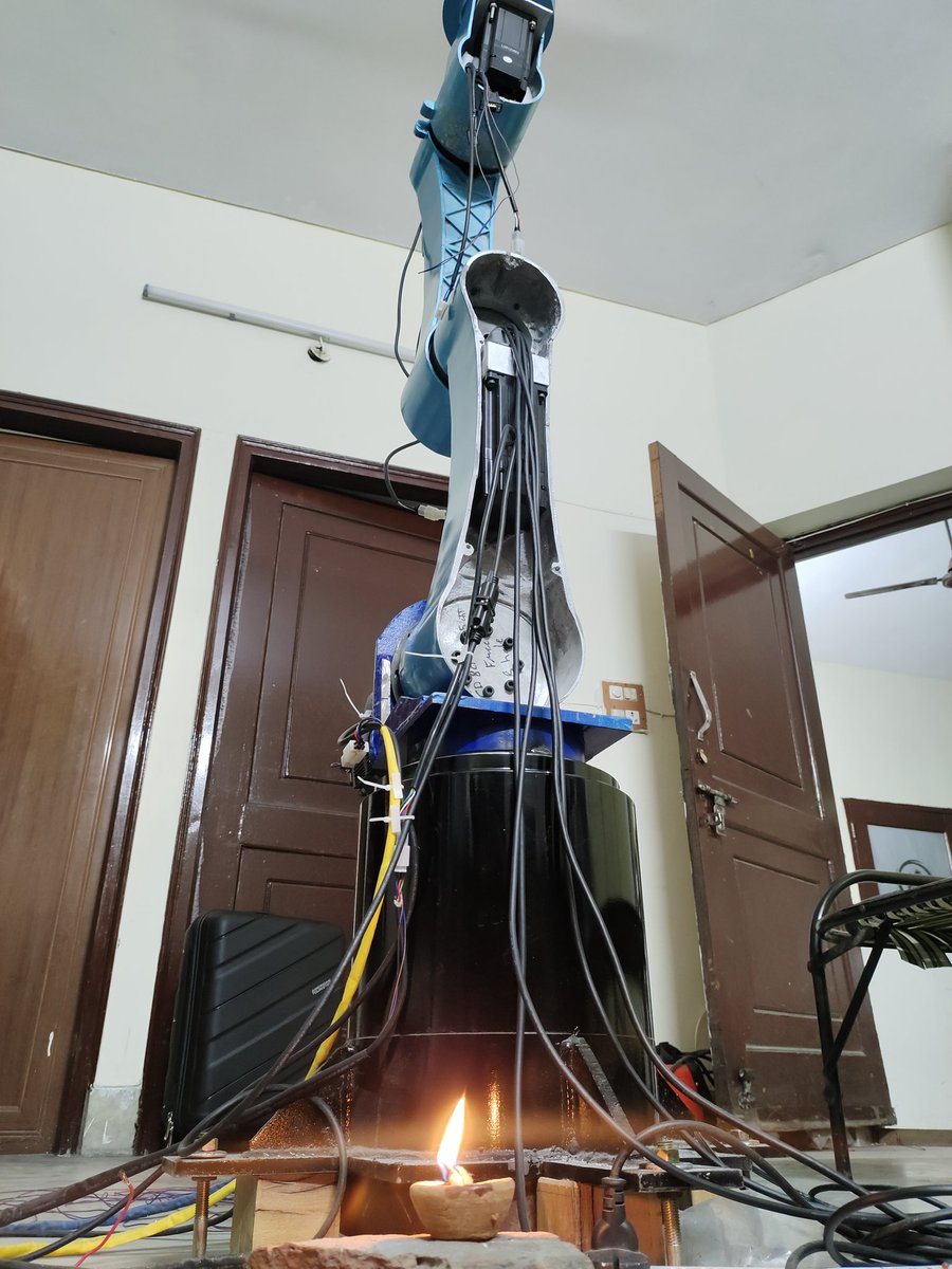 dhiren_kush's tweet image. May this Diwali bring brightness to your life, just like a robot illuminates our innovative world! Wishing you a Happy Diwali filled with light, joy, and technological marvels. #HappyDiwali #nextuprobotics