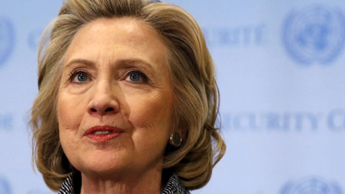 "Take criticism seriously, but not personally. If there is truth or merit in the criticism, try to learn from it. Otherwise, let it roll right off you." 
—<a href="/HillaryClinton/">Hillary Clinton</a>