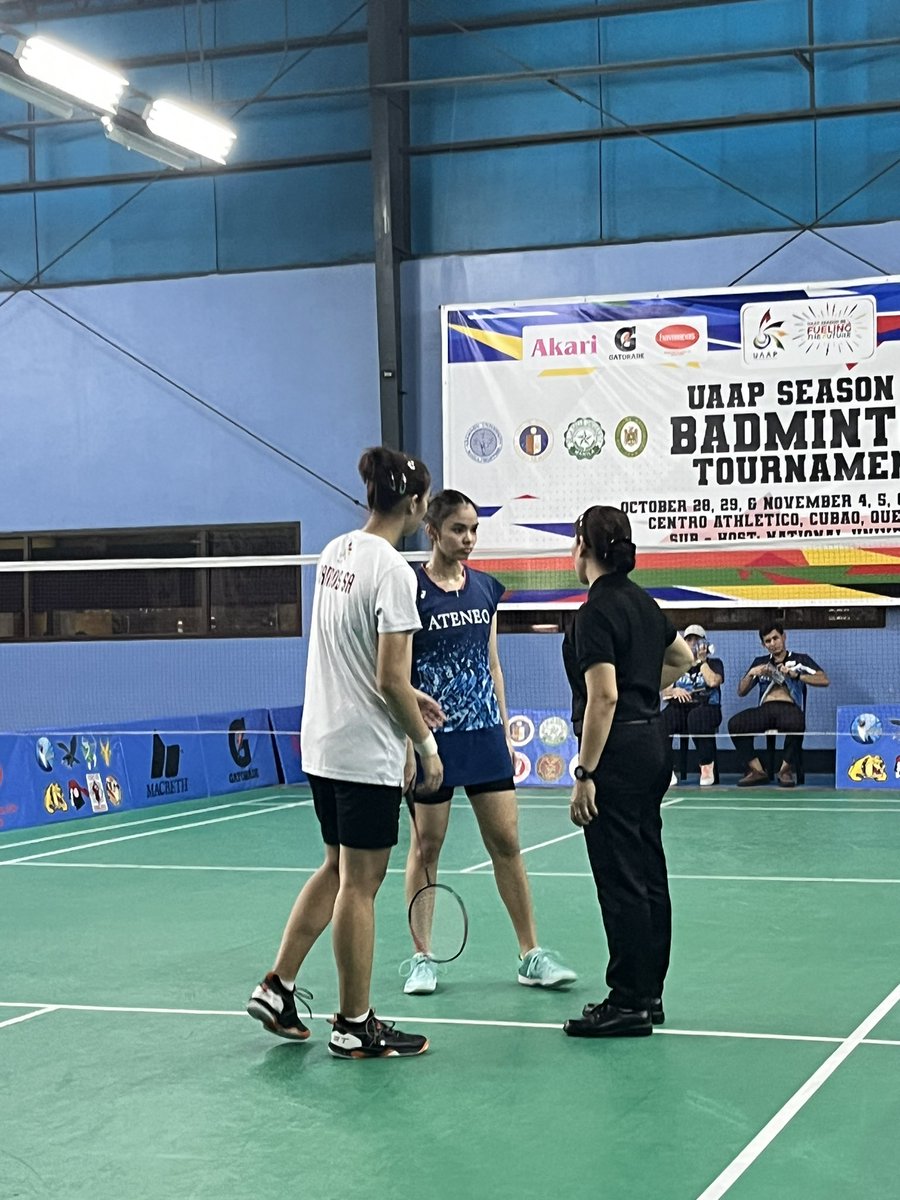 Gab_TheGUIDON's tweet image. [First Singles]

Blue Eagle Jochelle Alvarez takes on UP’s Susmita Ramos for today’s first singles matchup!

@TheGUIDONSports
#UAAPBadminton