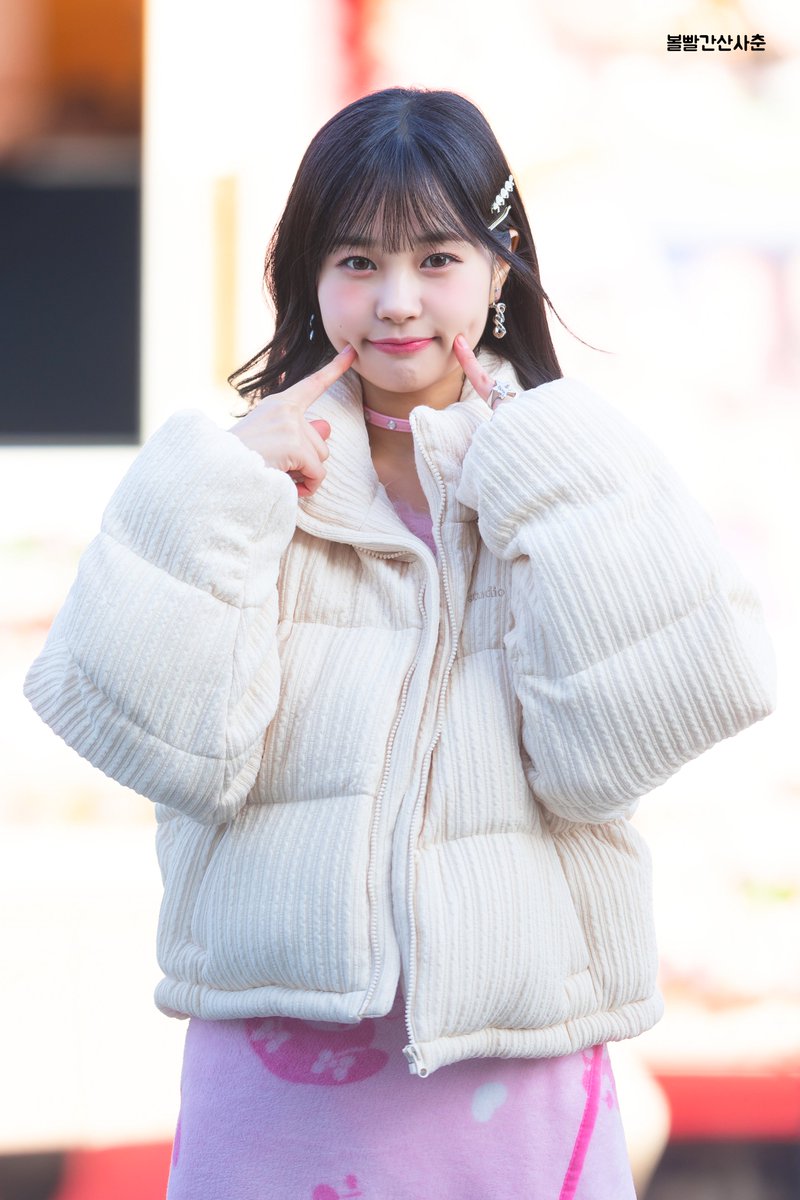 볼빨간산사춘 tweet media