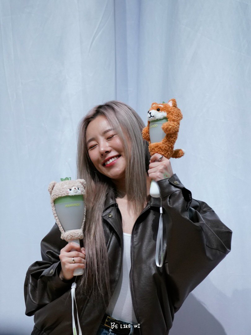 フィイン 마마무 휘인 231111 인더무드 미니팬미팅 휘인 프리뷰 가죽자켓처럼 흘러내린 내