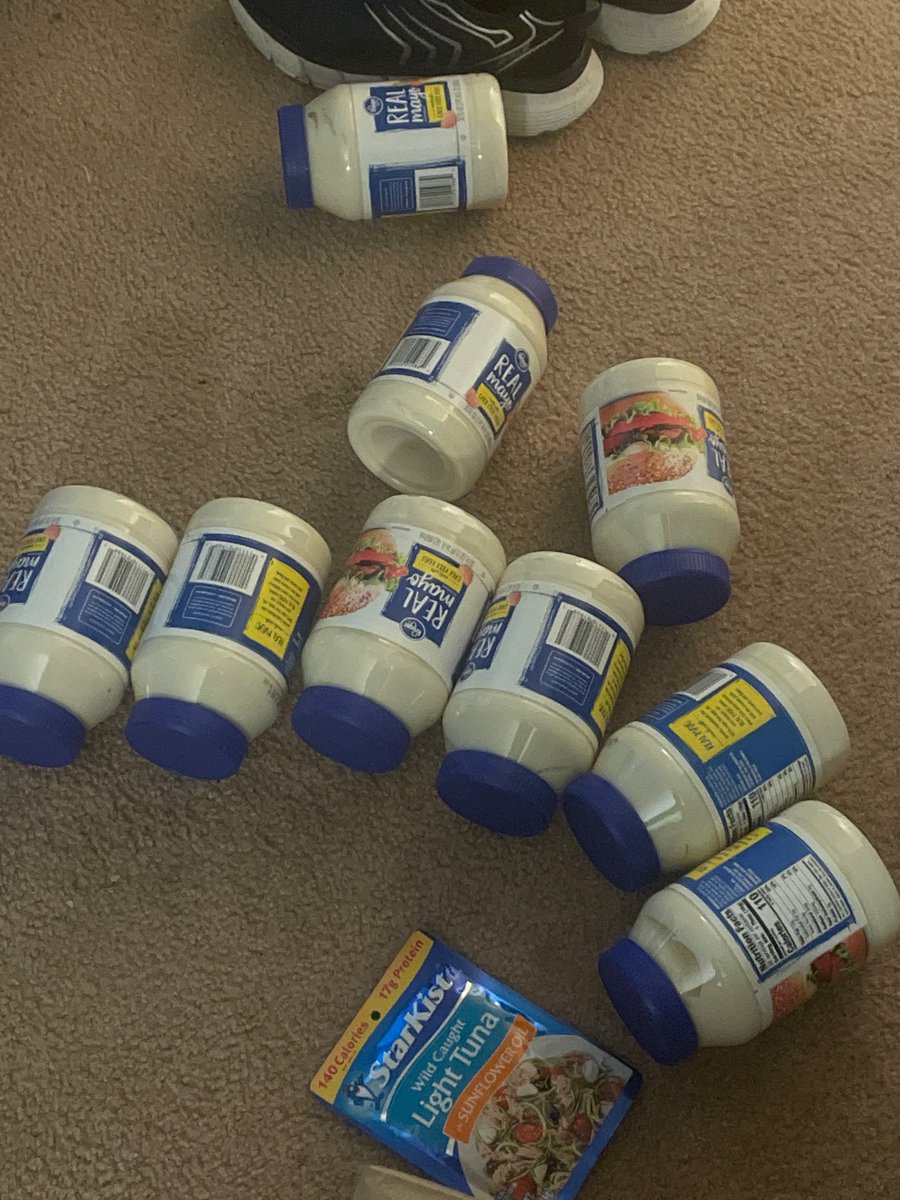 ezli_'s tweet photo. do not give britt your address he will mail you 9 tubs of Mayo what the fuck is going on https://t.co/TaWt0CPf56