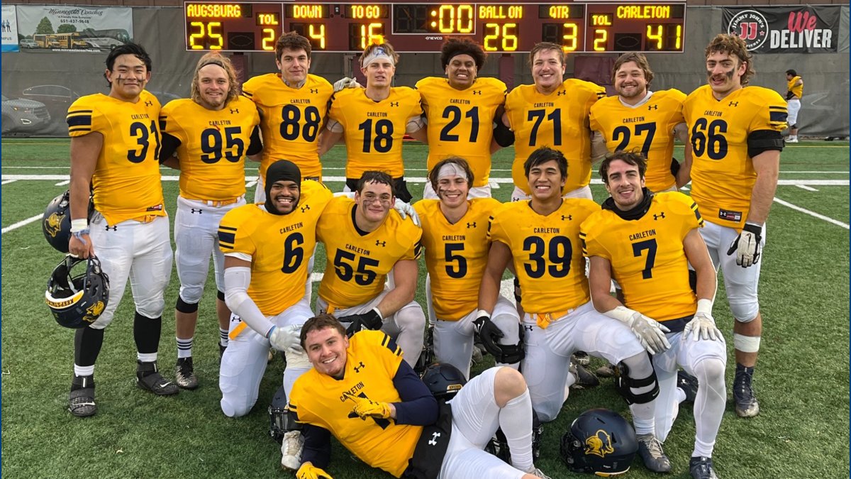 .@carletonfb concluded the 2023 campaign with a 41-25 win at Augsburg.  For the first time in the program's 140-year history, the Knights have three consecutive seasons of 7+ victories!
Recap: ow.ly/Fqjl50Q6HUf
#d3fb