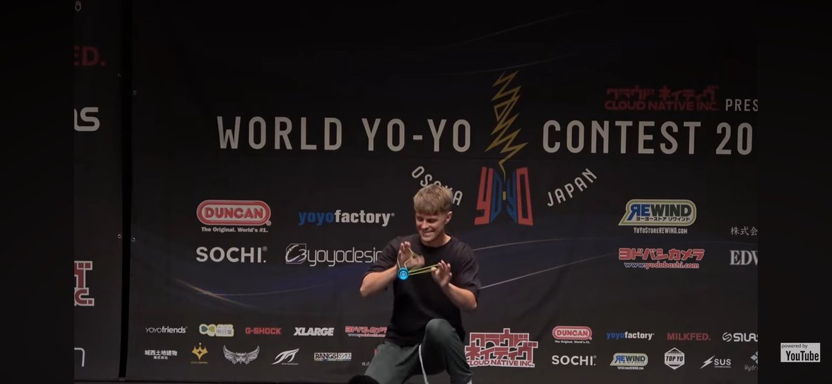 shutter_krownst's tweet image. #WYYC2023
#gentrystein
#シャッター系

WYYC2023でのジェントリーのパフォーマンスが公開😊

画像は動画の5分39秒辺りです。ジェントリーが急に笑顔になるのですが、WYYC2015のとき🪀を交換した場面と同じで感慨深いです🥹🥹

2023World Sponsor Stage #1 Day2 Gentry Stein youtu.be/m7g06fDXGNU?si…