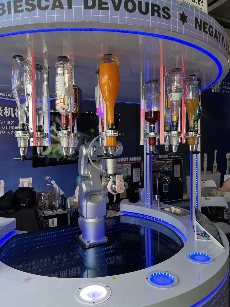 375drone's tweet image. カクテルメイキングロボット

スタッフのお姉さんがノリノリでw
次はこれ、次はこれって勧めてくれて〜視察だから仕方ない

#mfszjp #MFSZ2023