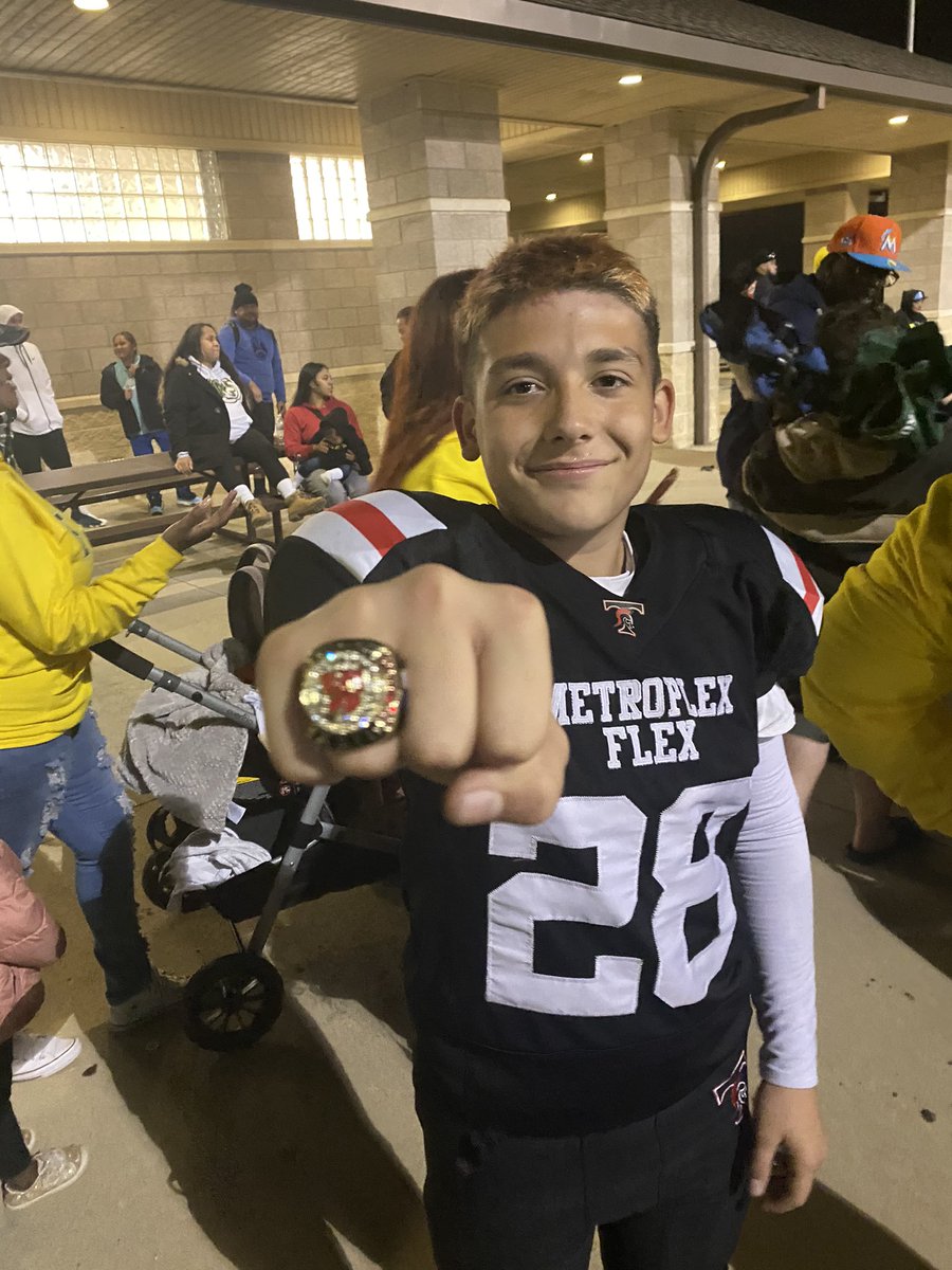 AP_J_Vaughn's tweet photo. Champion. My baby Kelce https://t.co/4SZFjoV9Hx
