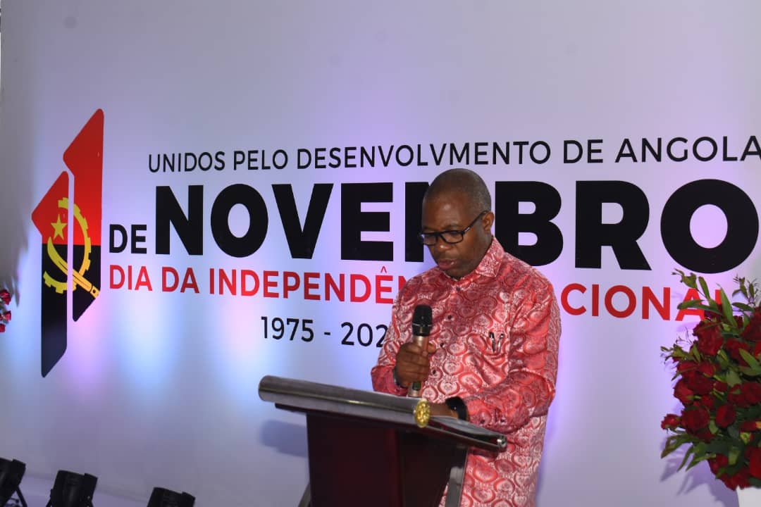 EmbSandro's tweet image. Yesterday we joined the #Angolan #Community in #Tanzania to celebrate our 48th Independence Anniversary . An occasion to honour our fearless freedom fighters and to reflect on the paths for our Nation's sustainable development and prosperity of our People. #VivaAngola