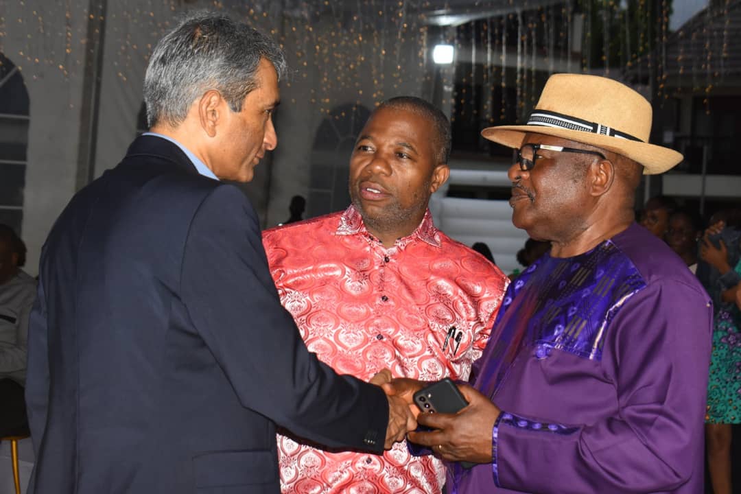 EmbSandro's tweet image. Yesterday we joined the #Angolan #Community in #Tanzania to celebrate our 48th Independence Anniversary . An occasion to honour our fearless freedom fighters and to reflect on the paths for our Nation's sustainable development and prosperity of our People. #VivaAngola