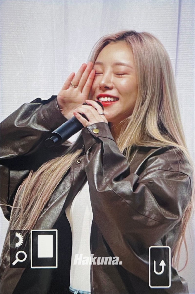 231112 미팬 프리퓨

외쳤~

#MAMAMOO #마마무 
#WHEEIN #휘인 #丁輝人