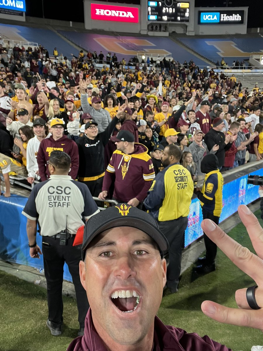 Leaving the Rose Bowl with a Dub 🌹 😈 #ForksUp