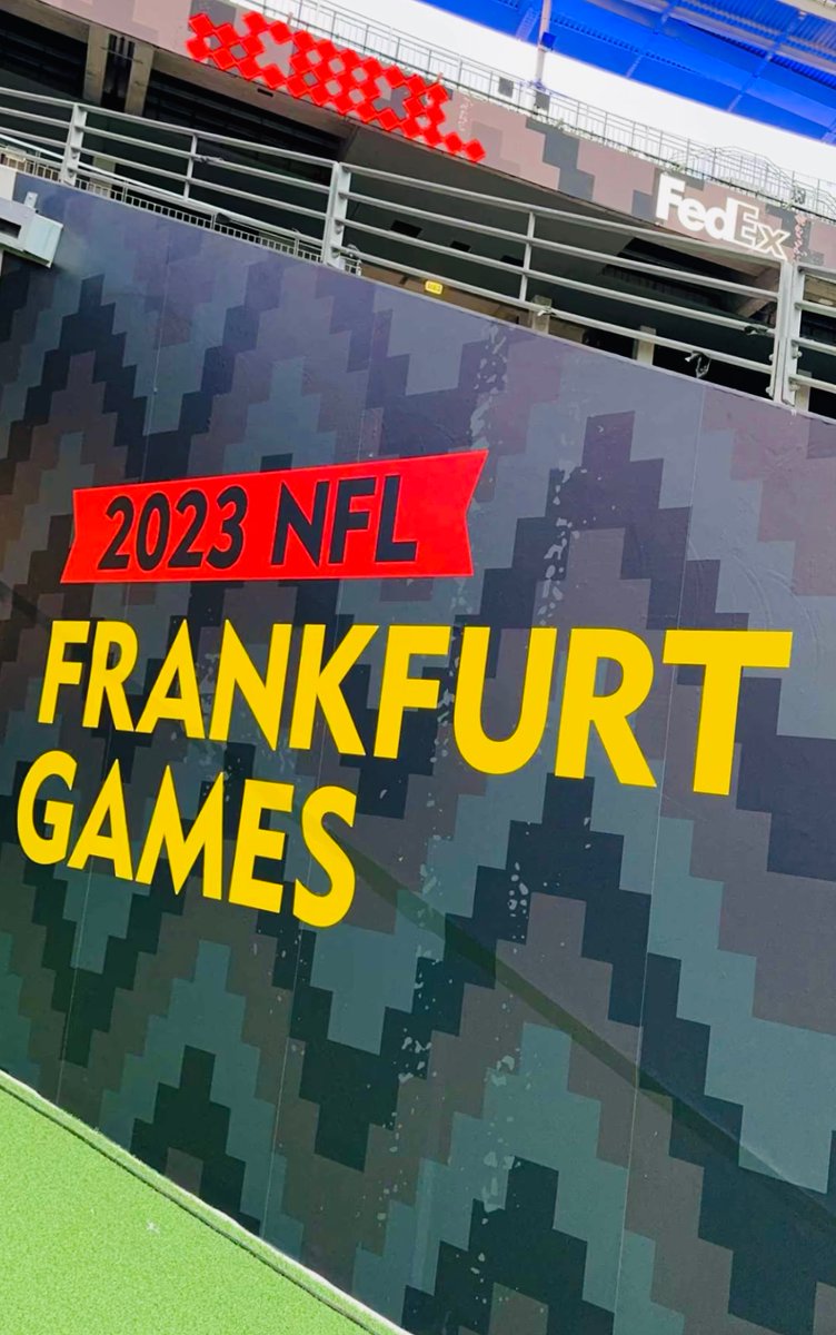 #ServiceSunday 🏟️🏈🇩🇪