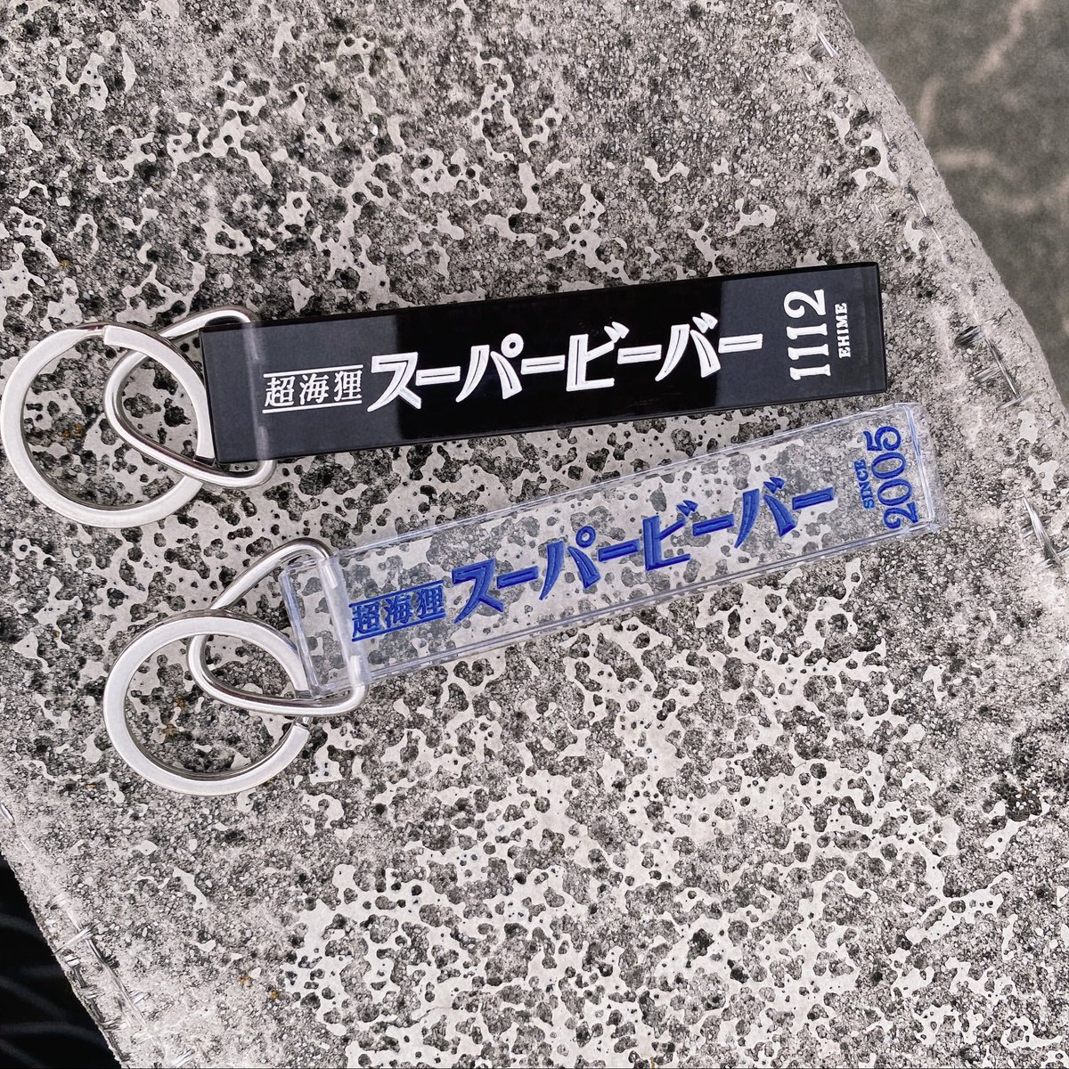 ◎ tweet media