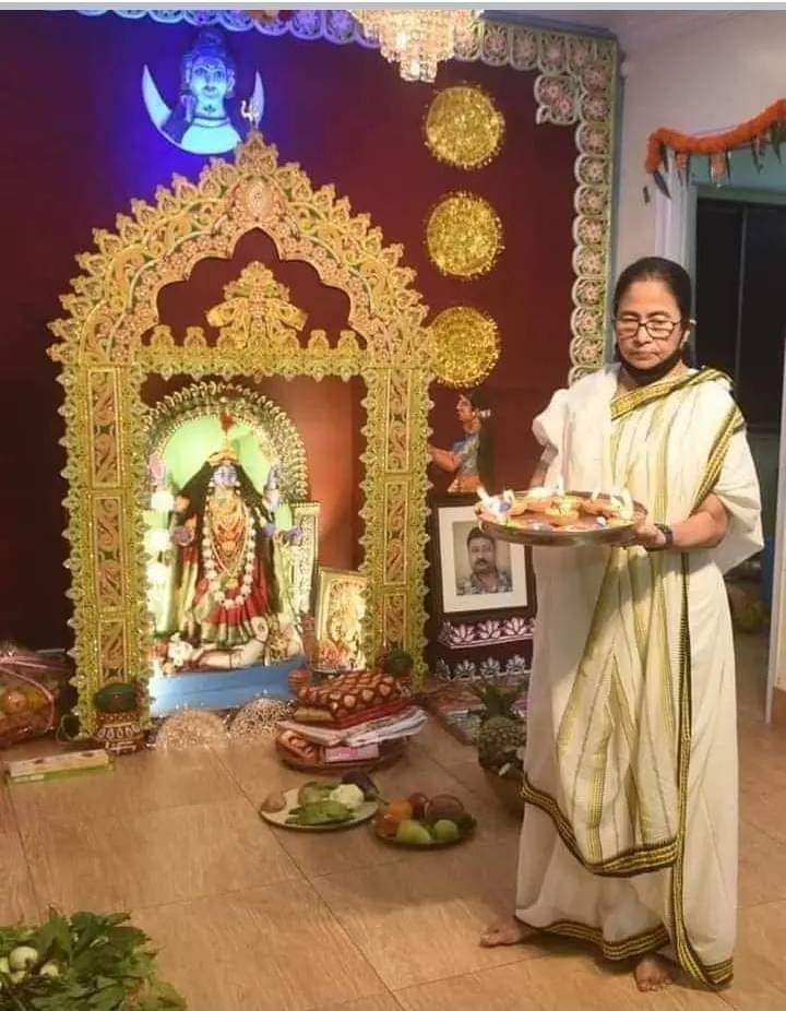 Subhend19857070's tweet photo. সকলে ভালো থাকুন সুস্থ থাকুন ! https://t.co/qAzQ05R7r9