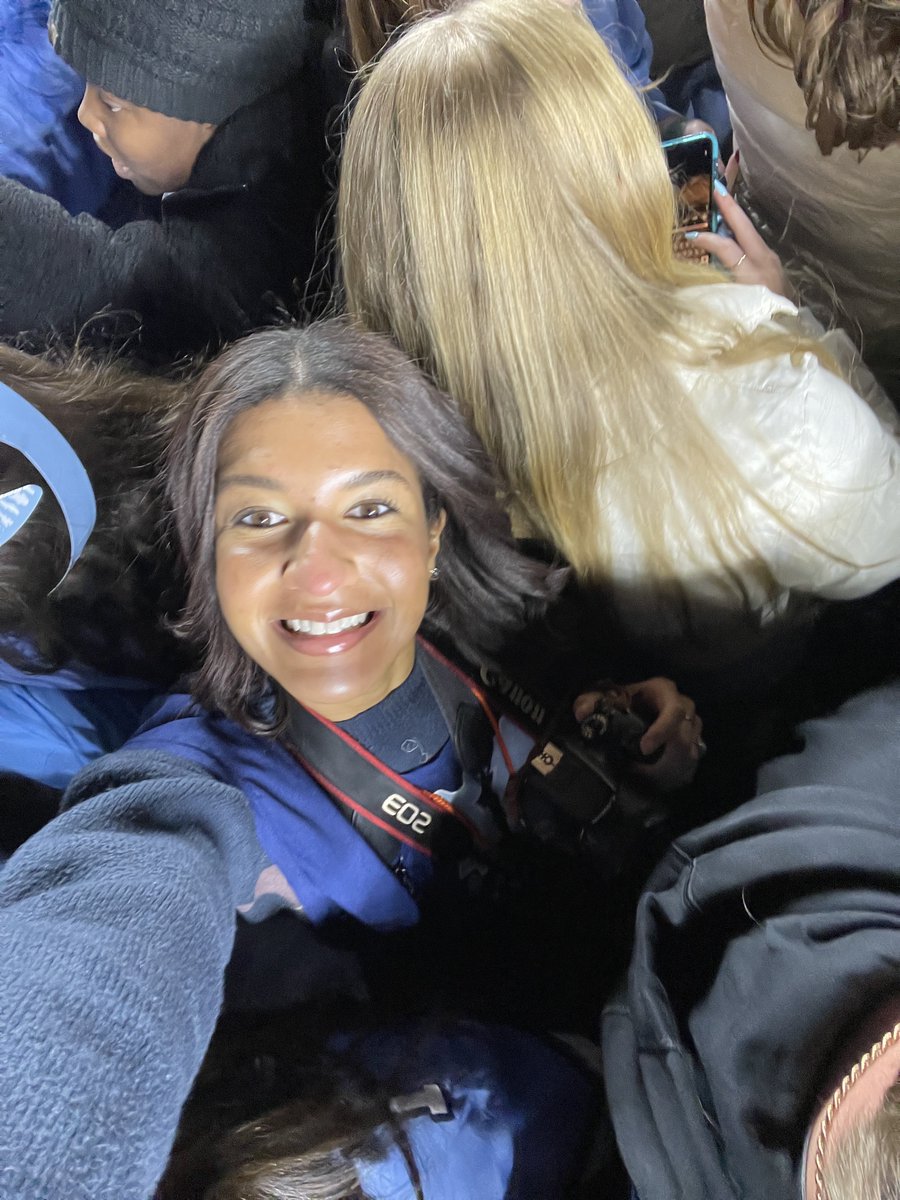 kennedymarcox's tweet photo. chiming in from Kenan Stadium to say: I love my job! https://t.co/uCBlj6eXxU