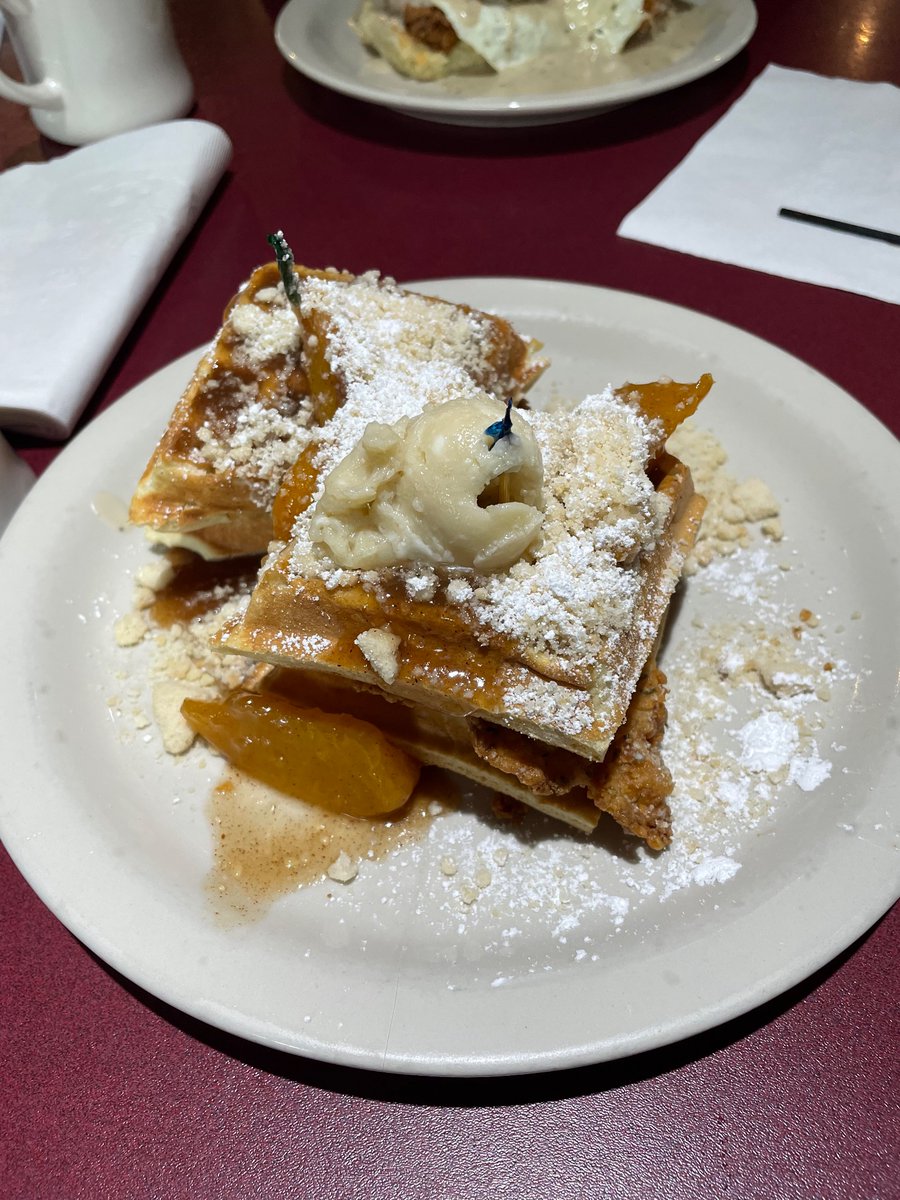 isabel_clay's tweet image. Of the many joys of #APPAM2023 this may have been the sweetest. 

So grateful to have presented on a panel alongside the brilliant @Quintero05Diana @cs_bartlett and @IlanaUmansky!