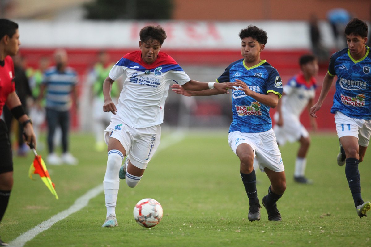 paco_jf's tweet photo. Rompen mala racha | Con solitario gol de Luis Mendoza, Estudiantes del Cobach le propinó una dolorosa derrota a Deportivo Profutsoccer y lo aleja de puestos de liguilla del grupo 2 de @LigaTDP  @Terceramex @TerceraM #futbol #Chiapas #ligatdp https://t.co/O4FP04f7E2