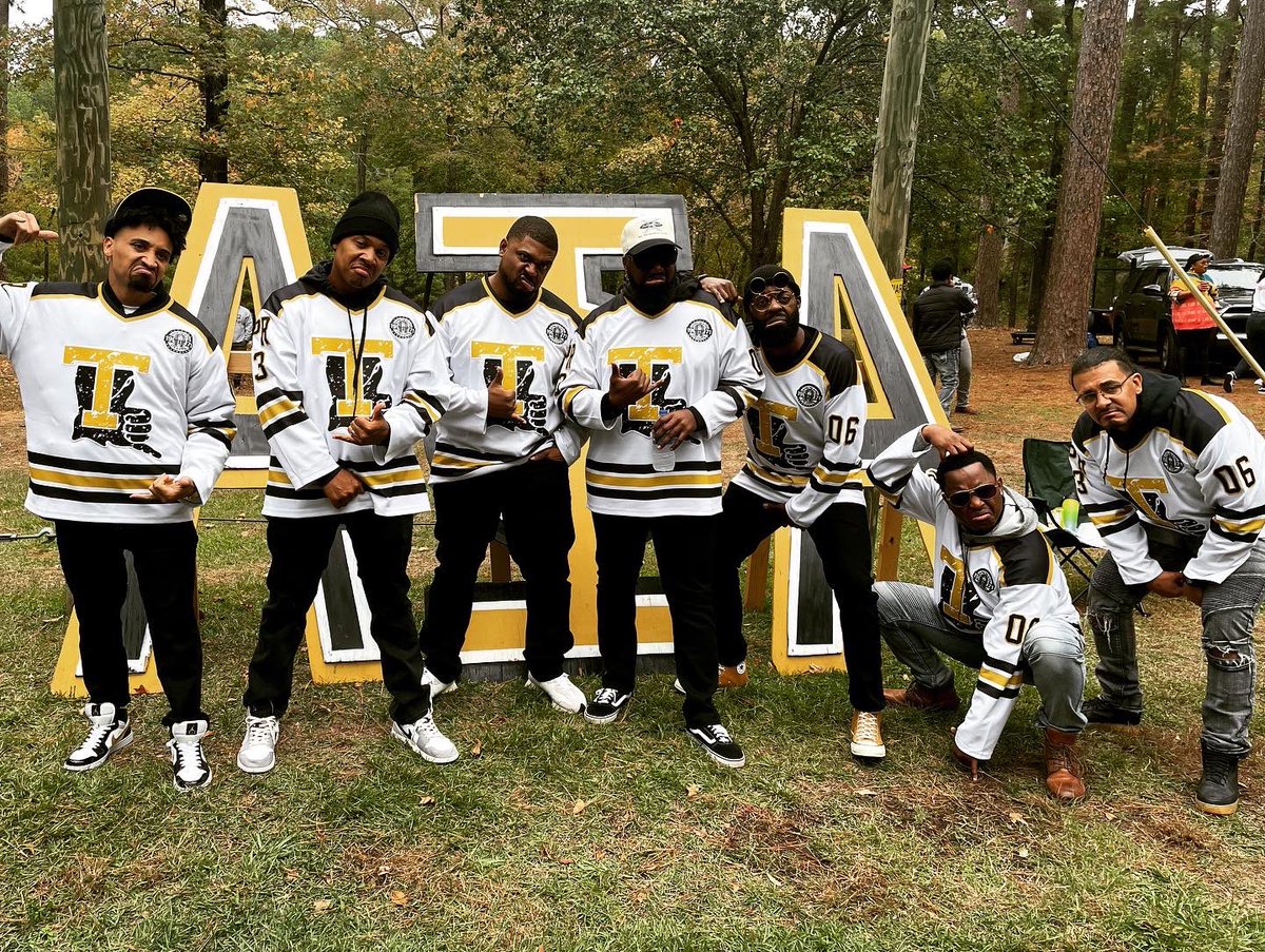 Pr06lemChild's tweet photo. ✋🏾10 YEARS 🤚🏾 in the fold! #TJT #HK #AlphaPhiAlpha #Spr13 https://t.co/hGeXfWx4C5