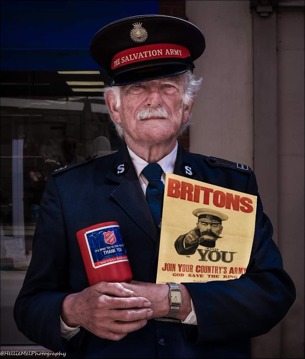 Portrait : George #portraitphotography #streetphoto #salvationarmy #PoppyAppeal #RemembranceDay2023 #RemembanceDay #rememberancesunday @HellieMel