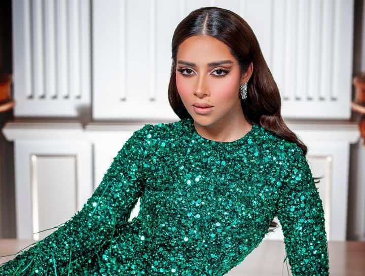 حفلة غنائية بمناسبة #اليوم_الوطني_الامارات ستجمع فناني الامارات #احلام_الشمسي #حسين_الجسمي #بلقيس في #ابو_ظبي 🇦🇪❤
<a href="/AhlamAlShamsi/">A H L A M ~ ♥️ ~ أحلام</a> <a href="/7sainaljassmi/">Aljassmi حسين الجسمي</a> <a href="/BalqeesFathi/">Balqees</a>