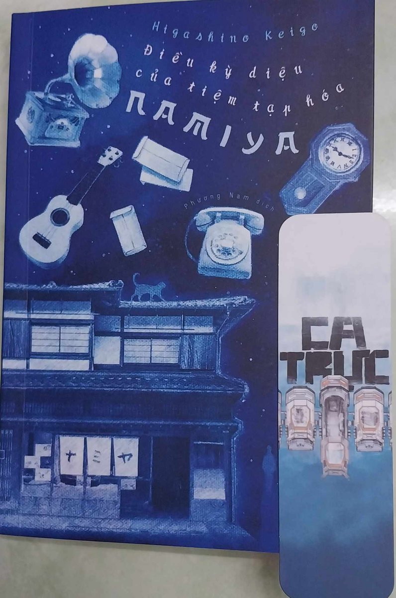 tomycafe9's tweet photo. Sinh năm 1958 tại Osaka, là nhà văn trinh thám hàng đầu hiện nay tại Nhật Bản.
"Điều kỳ diệu của tiệm tạp hóa Namiya" đã bán được hơn 1 triệu bản ở Nhật, được dựng thành kịch hai lần vào năm 2013 và 2016.
#literature, #vanhoc https://t.co/XLBjoLkqTq
