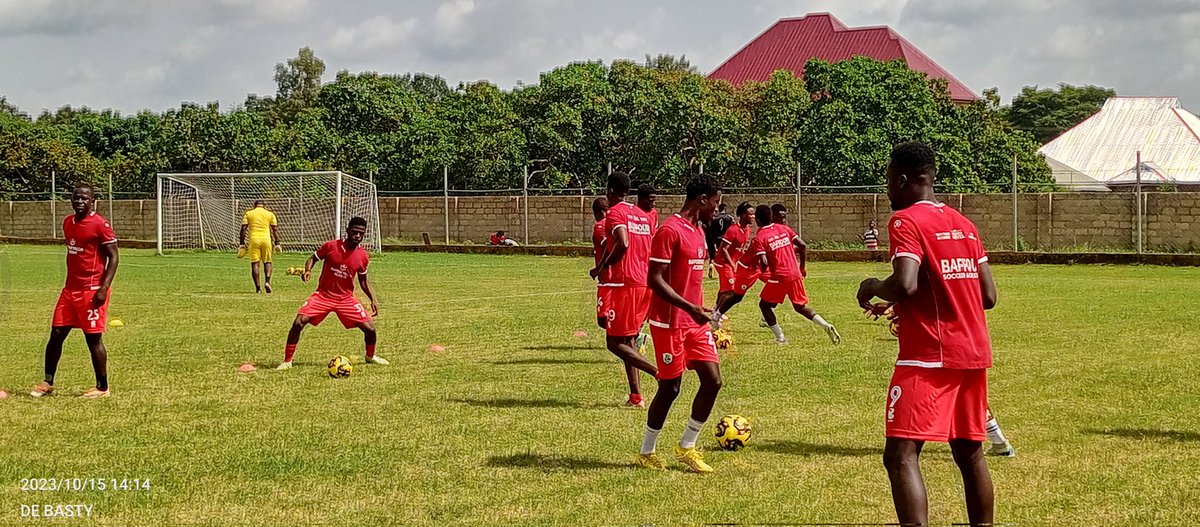 BaffourSoccerAc's tweet photo. 💙 MATCH DÀY 🤍
   We hit the road again!
🆚 @BerekumCity_FC
🏟️ Golden City Park, Berekum.
⏰ 3pm.

#bsa #ShareTheDream #accessbankdolwk6 @Nsoatreman_FC @debasty1 https://t.co/jFR7jBxbB1