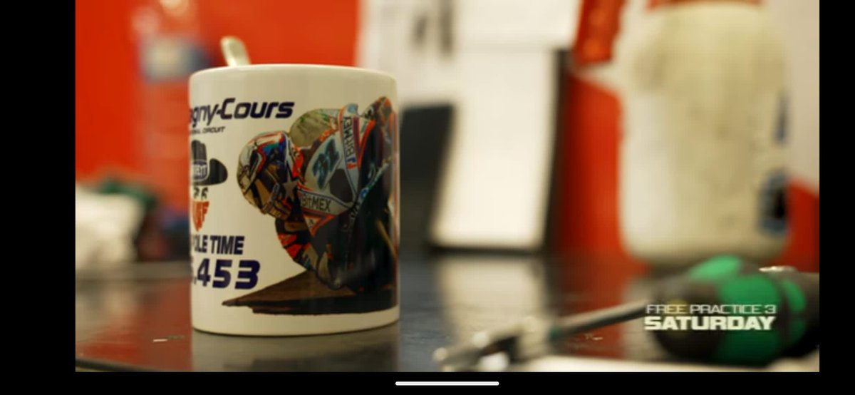 ReillyD0609's tweet photo. Great to see the team loved the mug we got #GarrettGerloff #BonovoBMW #WorldSBK https://t.co/DZXcitO4F6