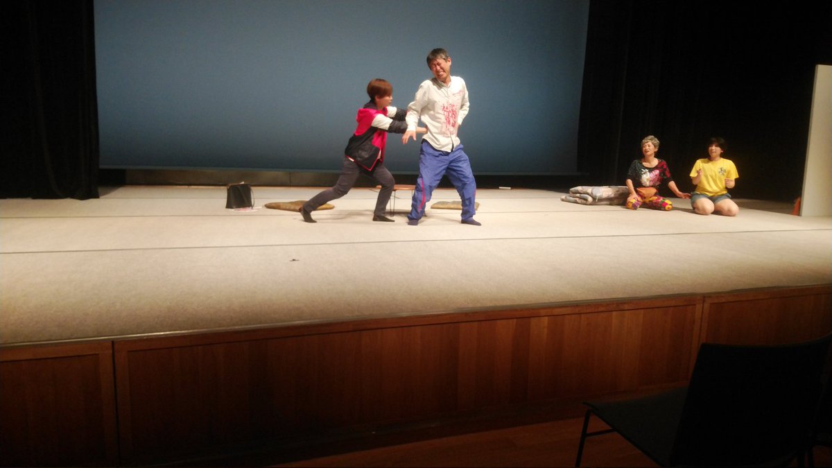 halenochihale's tweet photo. 本日は、栃木県芸術祭演劇祭にご来場いただきましてありがとうございました💚

お客様に助けられ、脚本に助けられ、スタッフに助けられ、出演者に助けられて納得のいくステージをお届けすることができました👩

｢壊れた大人を観られる劇団！｣と嬉しいお褒めの言葉をいただきました

一層精進します https://t.co/ANi2nrUU16