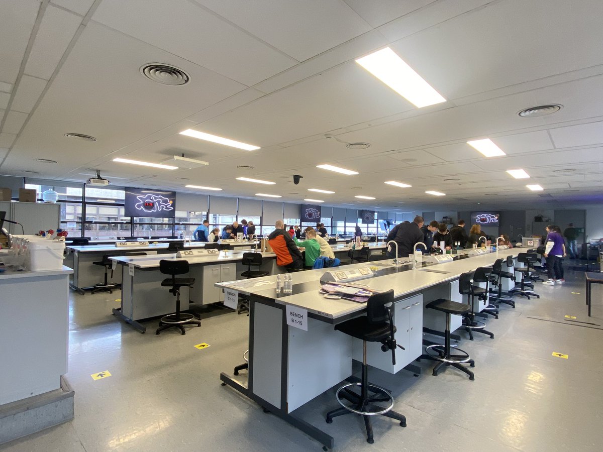 Cellexplorers's tweet image. The first escape room hard at work 🧐🧐
Find us in SC200c (red zone) @2.30pm and 4pm!!

#CellExplorersEscapeRoom #galwayscience #believeinscience #cellexplorers @cellexplorers @MDTFoundation @galwayscience @scienceirel @STEM_Galway @ScienceWeek @uniofgalway @RanPeleg1