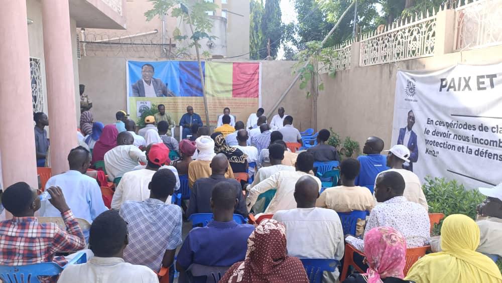 D_Djombe's tweet photo. Réunion d'échange et de réflexion avec les militants et militantes au siège du parti Paix et Cohésion Sociale en présence du Président National Moustapha Masri. https://t.co/n5bxSJQeQj