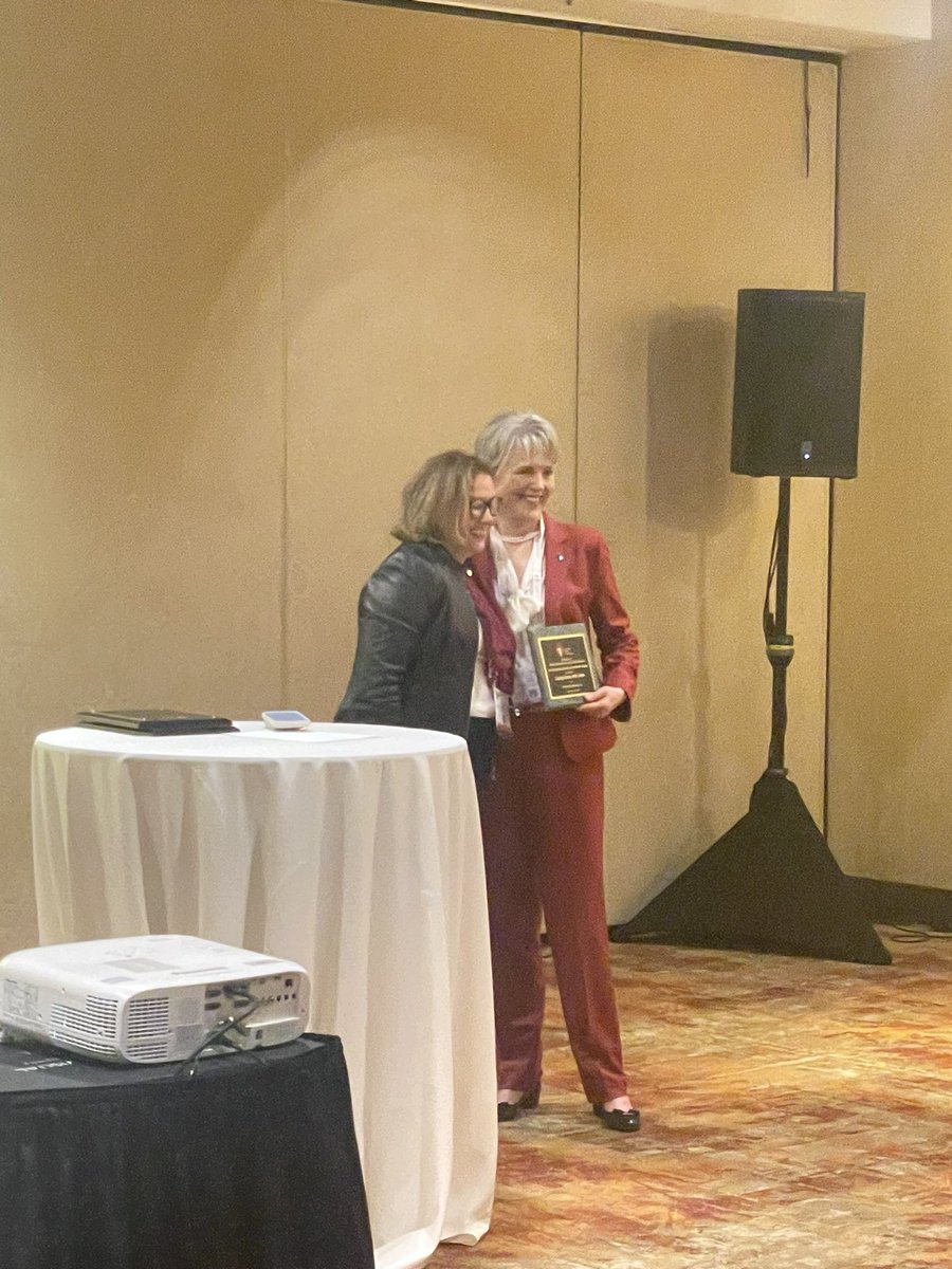 “When I think back on my career, I don’t think about the papers or the grants…. I think about the people.” @lmhcurtis receives her QCOR Lifetime Achievement Award with grace and humility. As I heard repeated many times in the audience: no one is more deserving. A class act!