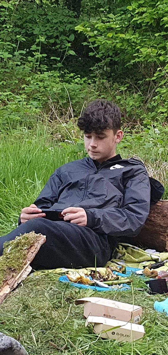 My 15 year old nephew, Winston Hastings Kearse, has been missing since Friday morning. He left his mums house in Shawlands, Glasgow, without his phone, bank card or any money, leaving a note saying he wasn't going to school and wanted time to clear his head (or words to that