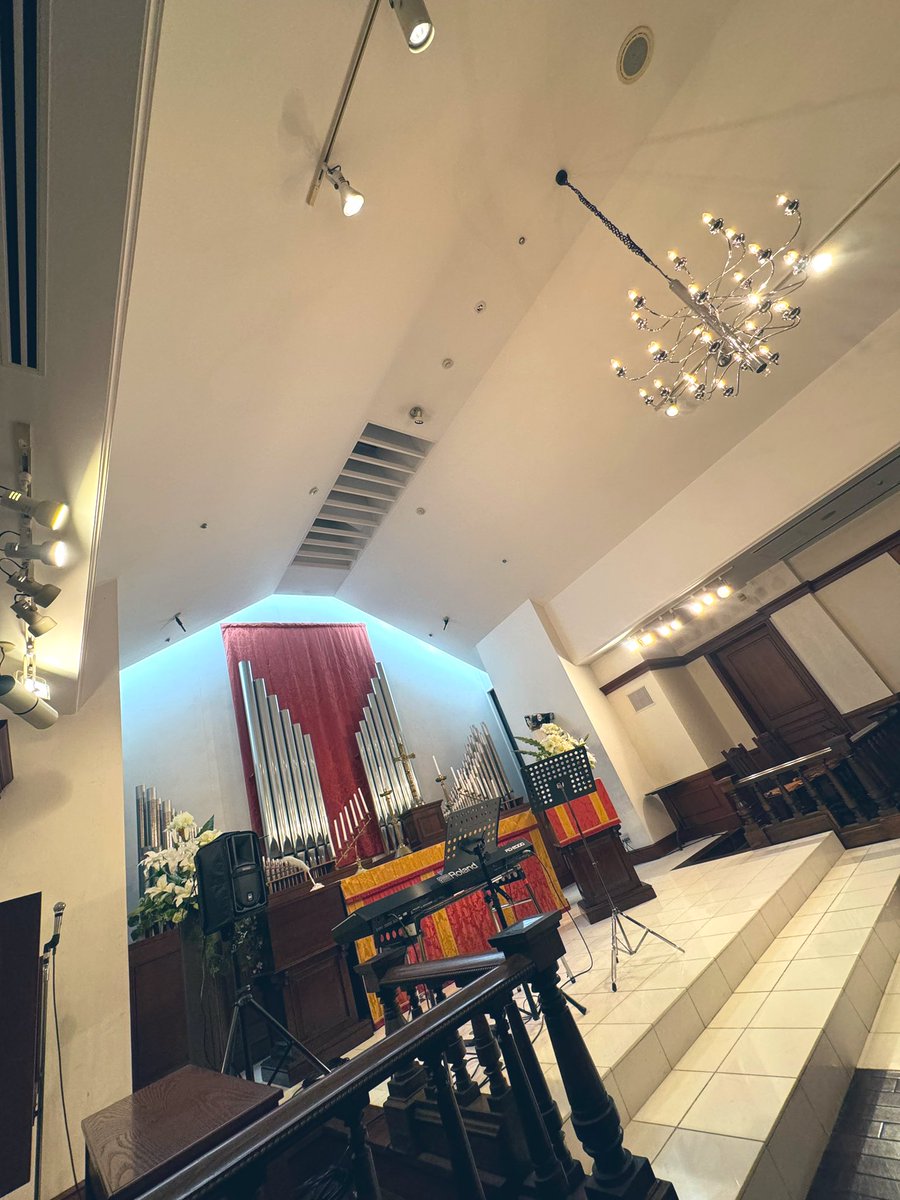 akiynee_'s tweet photo. 宿泊者限定チャペルライブが
歌うたいのバラッド😍
マイクなしの歌声は
スピーカーからの響きとは違う
柔らかく軽やかで貴重すぎた✨
激務の時期で迷ったけど
FC旅行来て良かった
ファンでよかった😌
#川畑要 https://t.co/9DnJL3FzOo