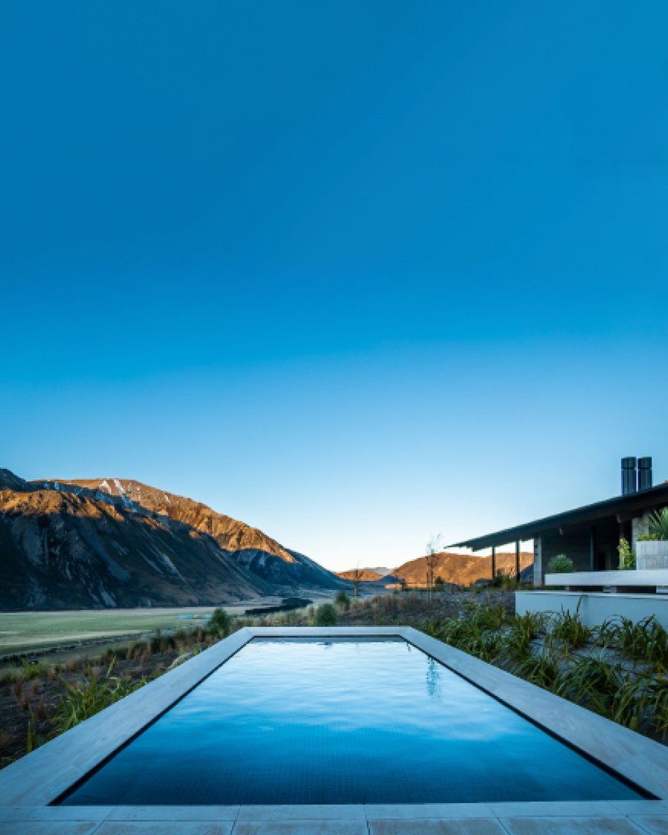 ExploreCookson's tweet image. With access to the finest exclusive properties, we can show you the luxury side of New Zealand. Enjoy world-class hiking, heli tours, some of the best food and wine or just taking in the incredible scenery, an exclusive private lodge makes for the perfect base to stay in style.