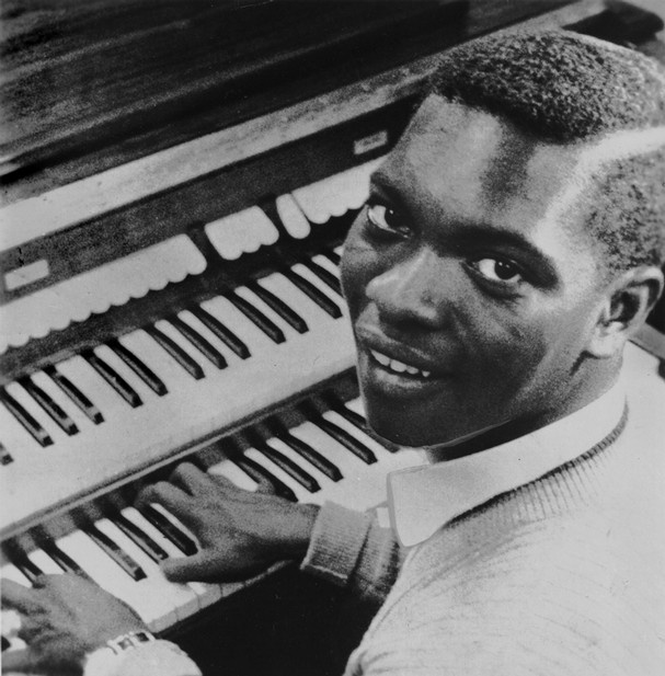 peterparcek's tweet photo. Happy B'Day to Memphis legend Booker T Jones
born Nov 12, 1944!
Green Onions
https://t.co/PcWpNhcVJA
Time Is Tight
https://t.co/Fr8mDxBK3I
#stax #stevecropper #duckdunn #aljacksonjr #otisredding #albertking https://t.co/vxkSAnQy2H