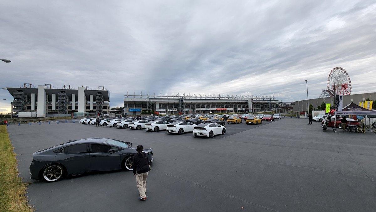 RRryu1300's tweet photo. PRIUS OWNERS STYLE6 
SUZUKA　MEETING 2023
無事に終わりました！
なかなかスマホ触れなくて、
開催中の状況を上げれてませんでした、

今回、参加の53台プリウスの皆様、
本当にありがとうございました！😃

なかなか見れない光景でした！😁

また落ち着いたら上げていきます！ https://t.co/jdPGuPB31m