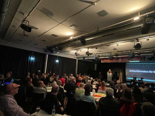 Dr. Banu`ya Veda etkinliği : “Dayanışma ve Mücadeleye devam!” avrupasurgunleri.com/?p=8363