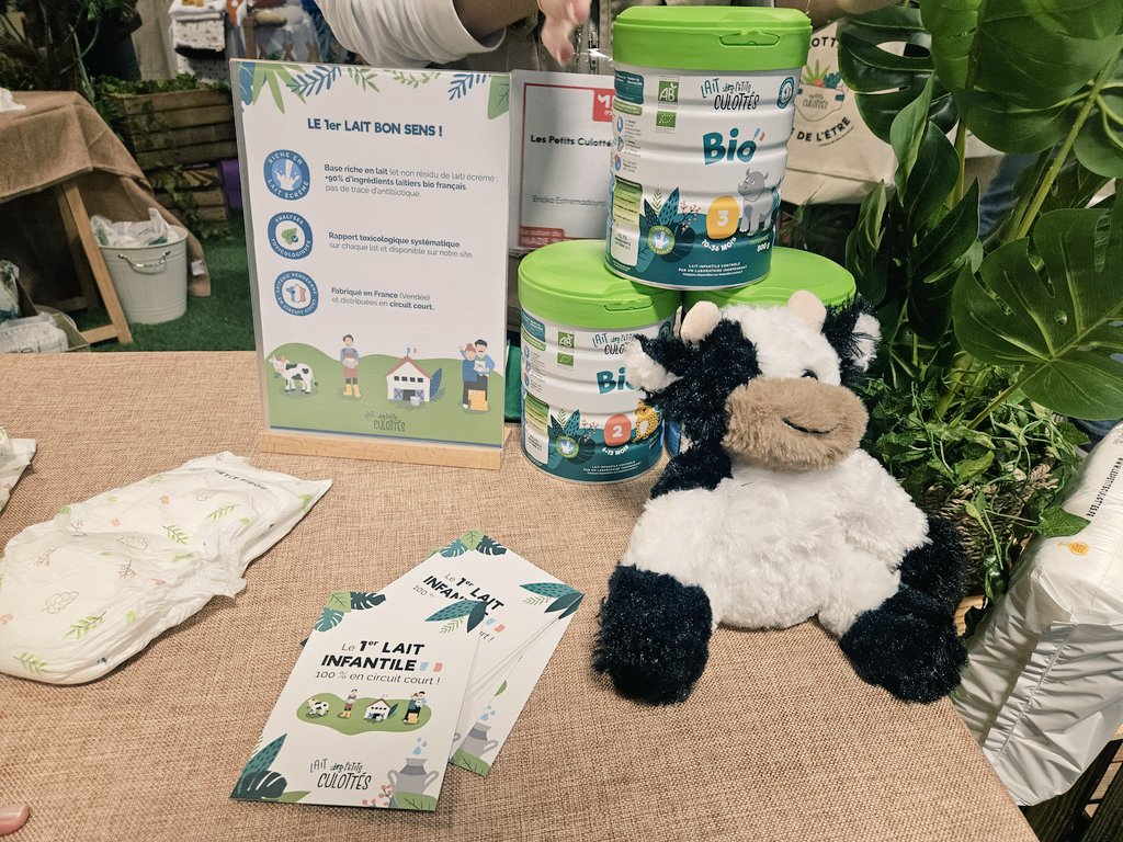 MadeInO_'s tweet photo. Au @MIF_Expo des couches et lait pour bébé fabriqués en France 🇨🇵 avec des ingrédients locaux et de qualité 👍

https://t.co/adFJ68Yb00 https://t.co/0lZfbZq6Qb