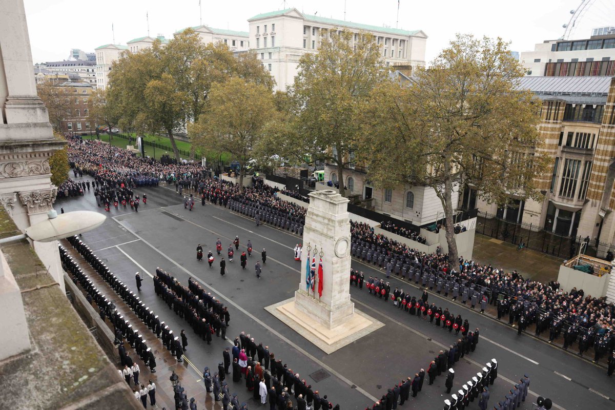 An enormous privilege to attend the #RemembranceSunday Service at the Cenotaph this morning. 'At the going down of the sun and in the morning, We will remember them.” #LestWeForget