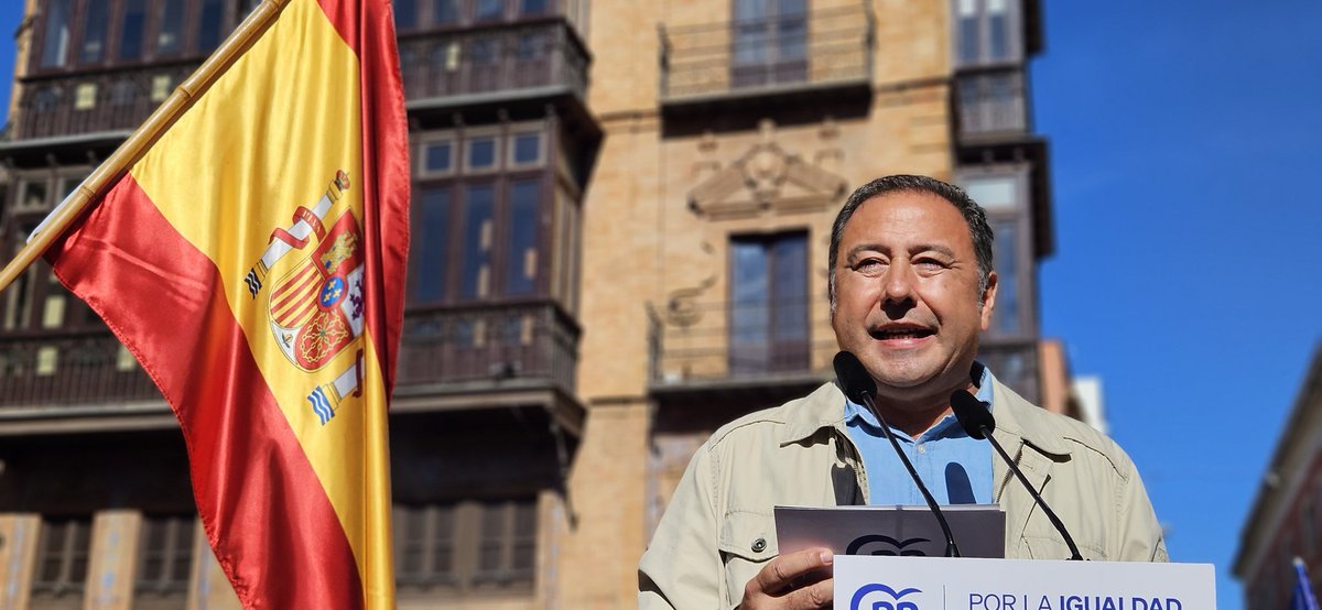 RicardoS2019's tweet photo. Sevilla no se rinde

Sevilla se moviliza por España

Los españoles pueden confiar en que nosotros no nos vamos a rendir. 

No vamos a fallarles 

Hoy la democracia, la igualdad y la constitución nos une por ecima de ideologías.

#EspañaNoSeRinde

GRACIAS SEVILLA https://t.co/63qLQXze6v